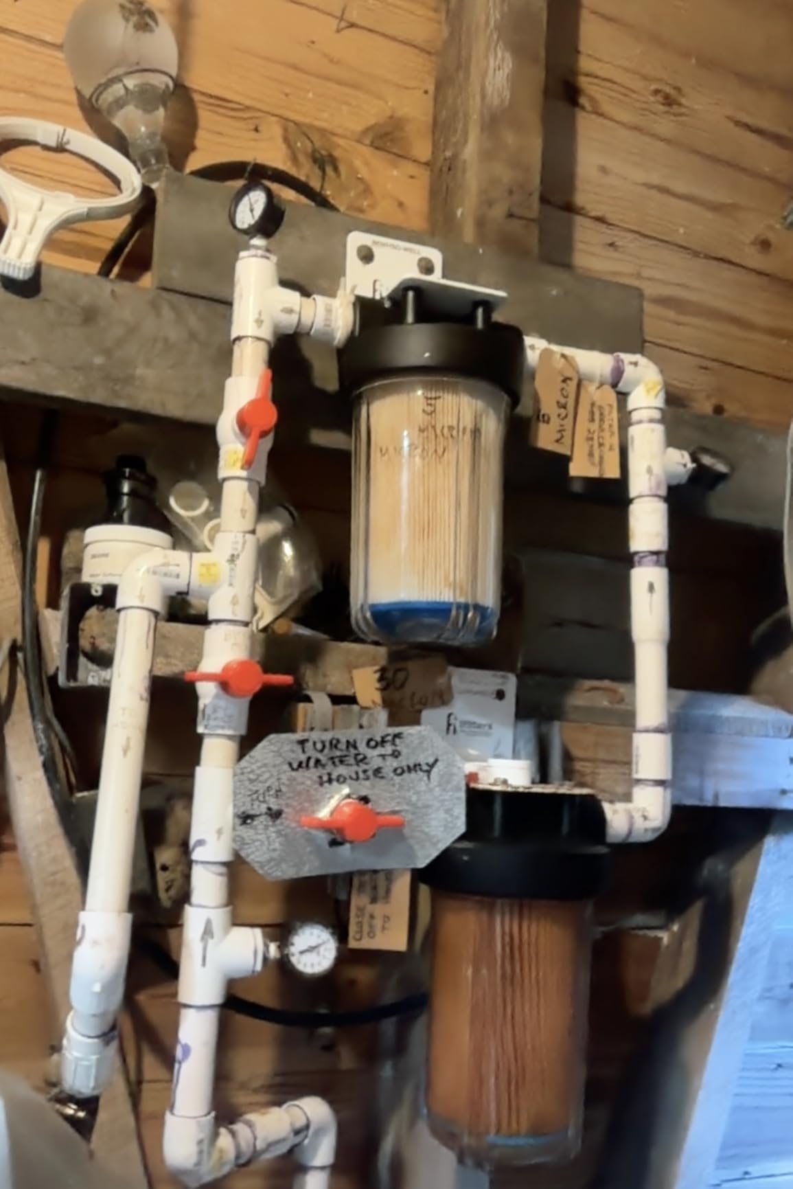 Well Water Whole House Sediment & Rust Complete Filtration System with Pleated Washable filter, Clear Housing 1