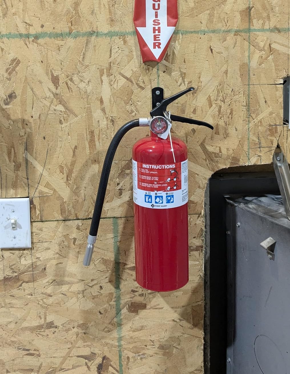 First Alert Fire Extinguisher, Heavy Duty for Home & Commercial Use customer photo 2