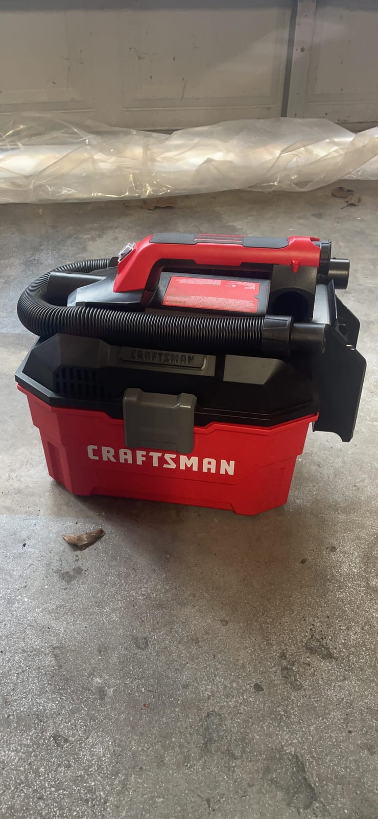 CRAFTSMAN CMCV002B 20V Max 2 gallon Wet Dry Vac (Tool Only) - Amazon Vine customer photo 2