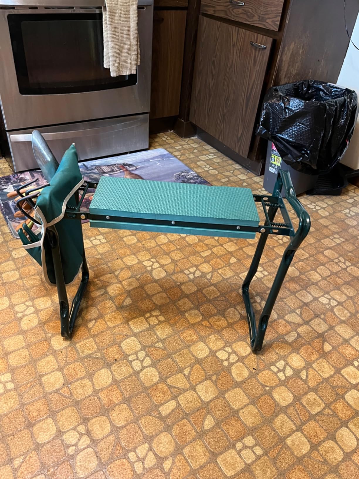 BESTHLS Garden Kneeler and Seat,Multifunctional Kneeler Bench for Seniors customer photo 2