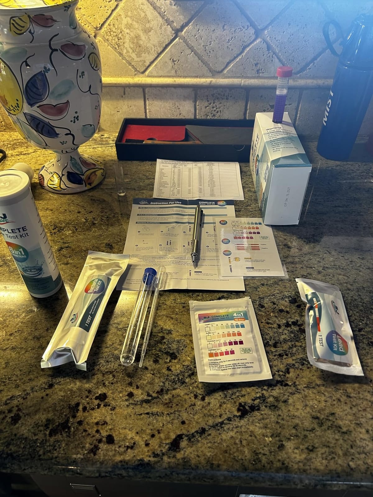 SJ WAVE 22 in 1 Water Test Kits - 125 Strips Drinking Water Test Kit, Home Tap and Well Water Tester for Bacteria pH Hardness Lead Iron Copper Chlorine Cyanuric Acid customer photo 2