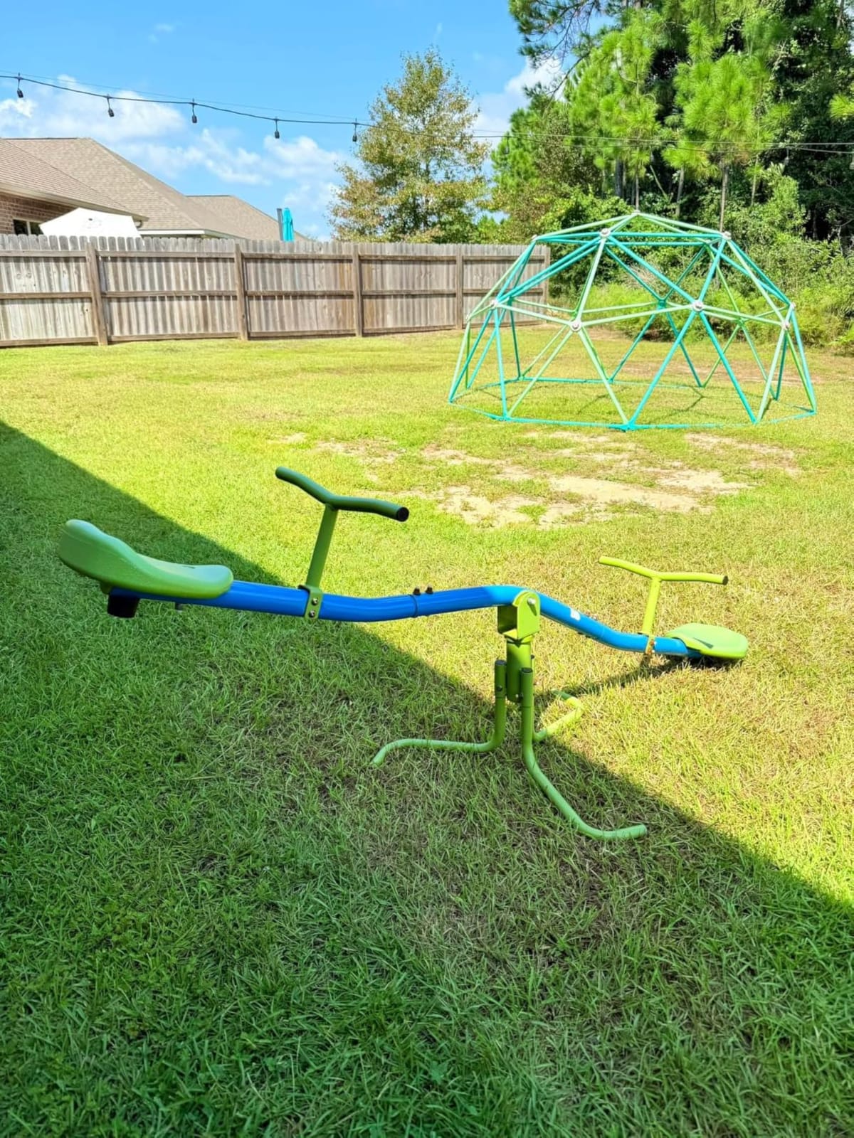 Zupapa 10FT Climbing Dome, Outdoor Jungle Gym for Kids with Climbing Grip - Geometric Dome Climber Outdoor Playset and Easy Assembly Outdoor Play Equipment for Kids (Blue, 10FT) customer photo 1