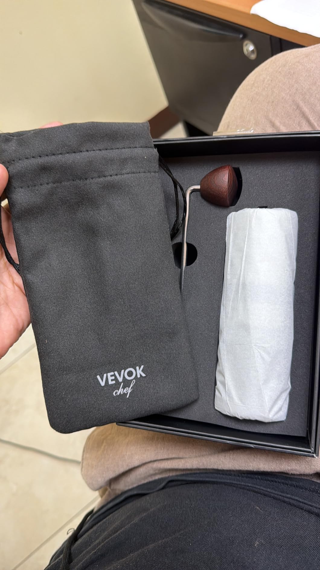 VEVOK CHEF Manual Coffee Grinder Stainless Steel Burr Grinder 6 External Adjustable Setting Vintage Hand Coffee Grinder Portable Hand Crank Conical Coffee Bean Grinder Mill for Home,Camping customer photo 1