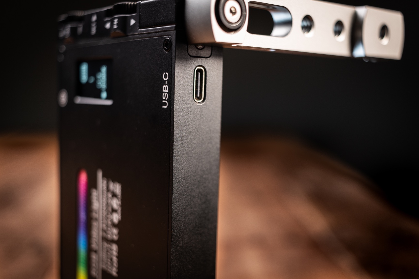 Pixel G1s RGB Video Light with APP Control, 12W 210 Minutes Rechargeable Battery LED Camera Light, 10 Common Lighting Effects, CRI≥97 2500-8500K LED Video Light with Aluminum Alloy Body customer photo 2