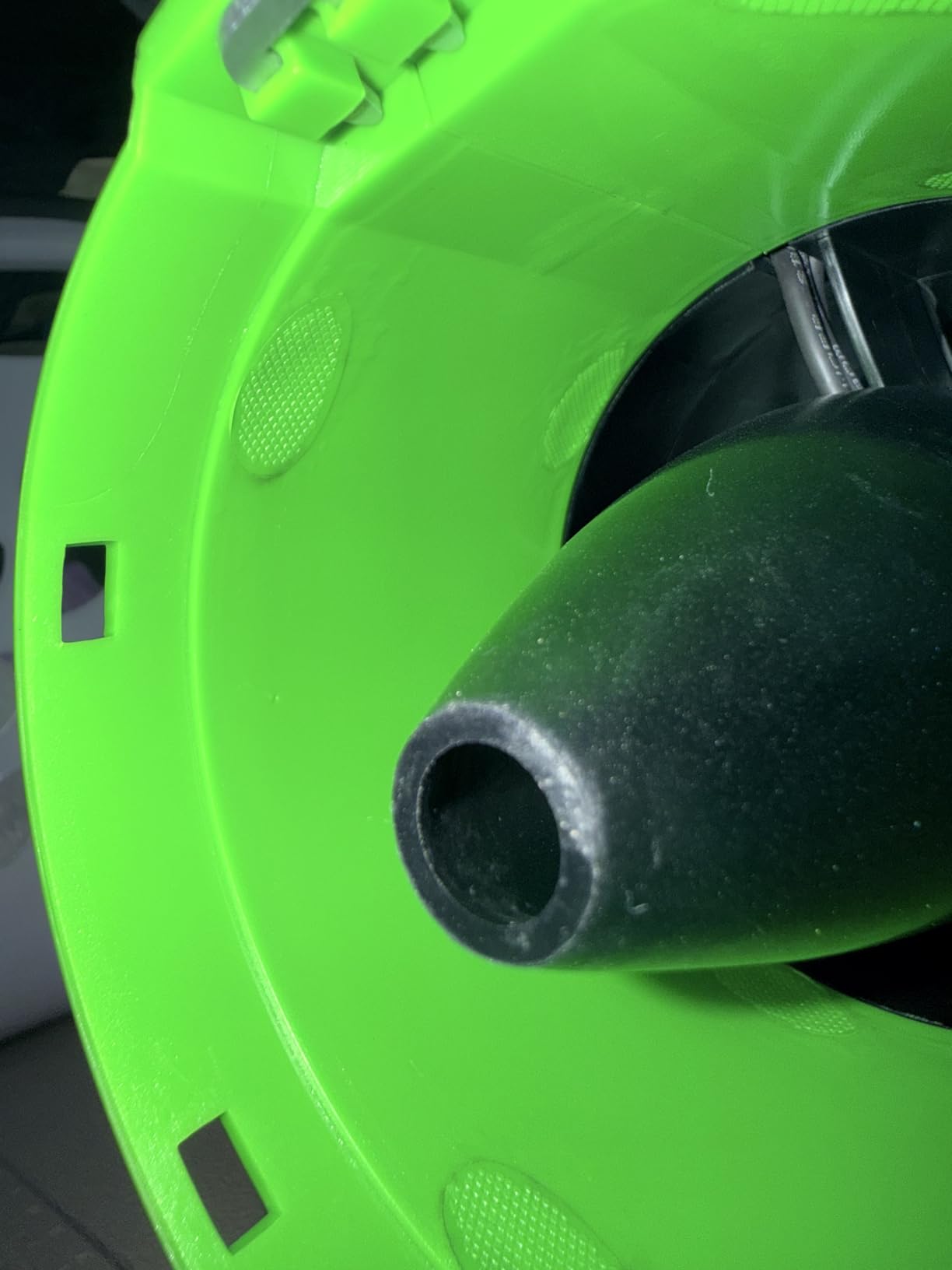 Greenworks 40V Electric Leaf Blower, 550 CFM, 4.0 Ah Battery and Charger customer photo 2