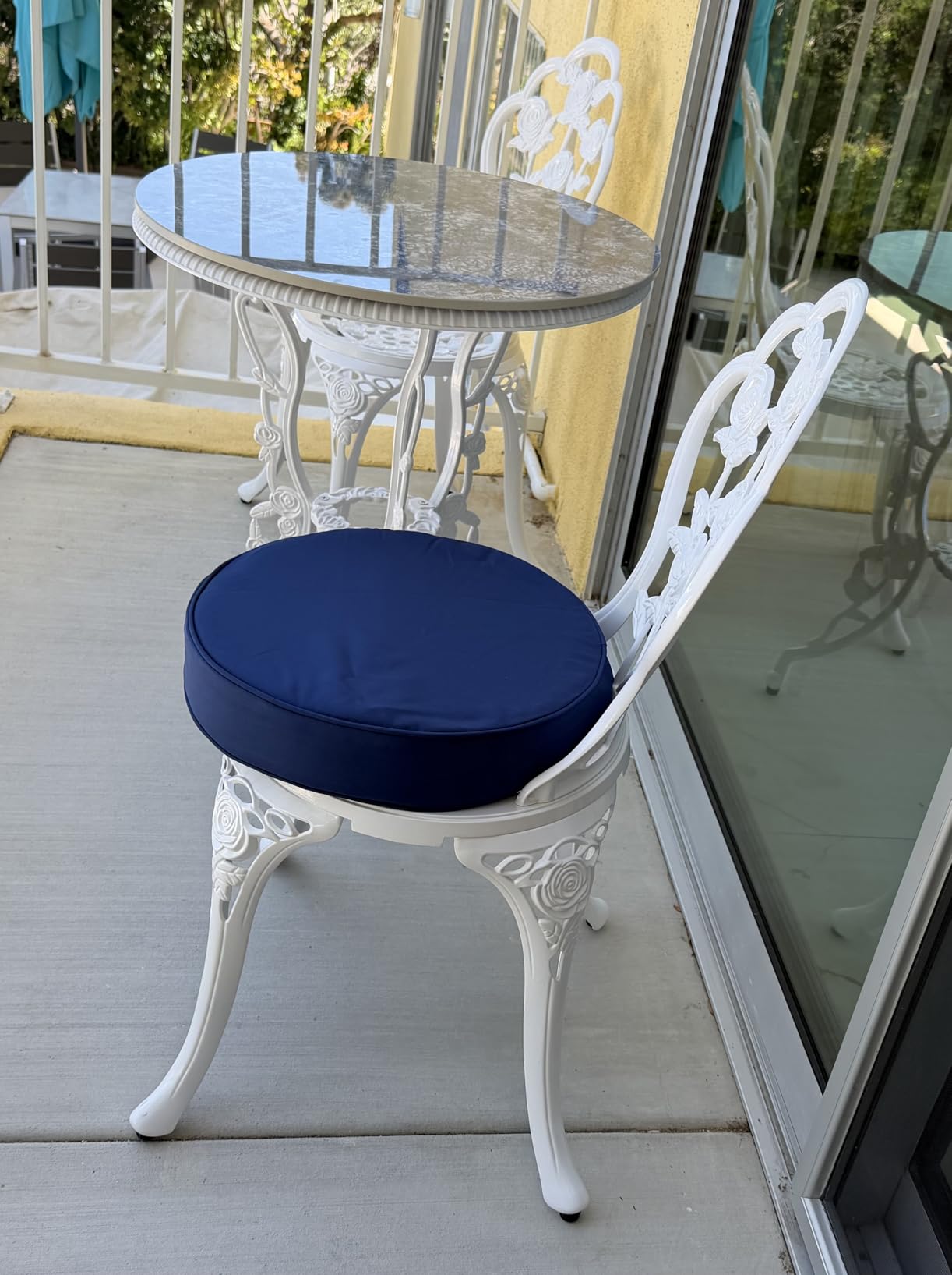 C/G 3 Piece Bistro Set,Outdoor Patio Set,Anti-Rust Cast Aluminum Bistro Table Set for Park Yard Front Porch Furniture(Antique Copper) customer photo 1