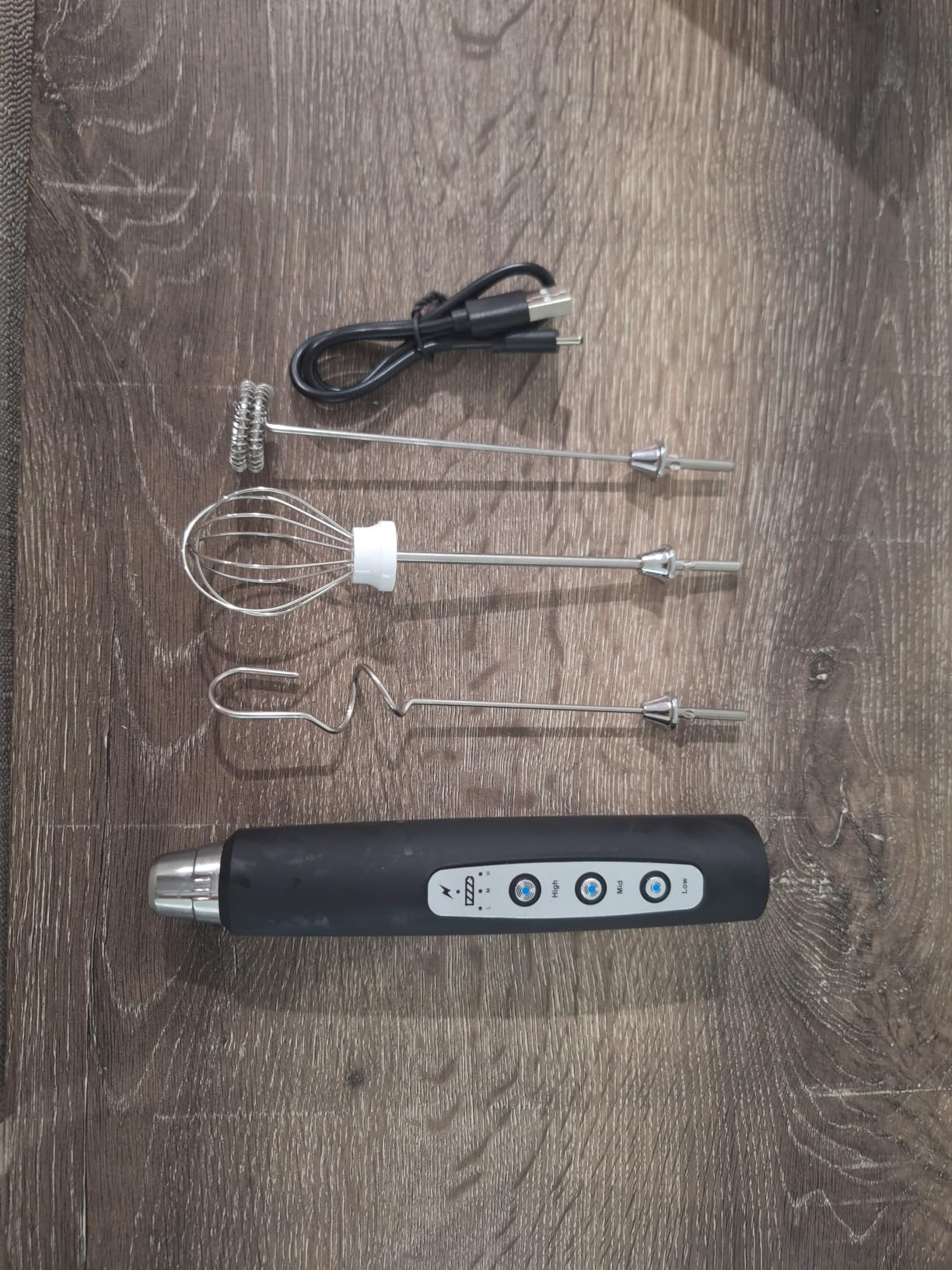 YUSWKO Handheld Milk Frother Wand for Coffee, Rechargeable Electric Whisk customer photo 1