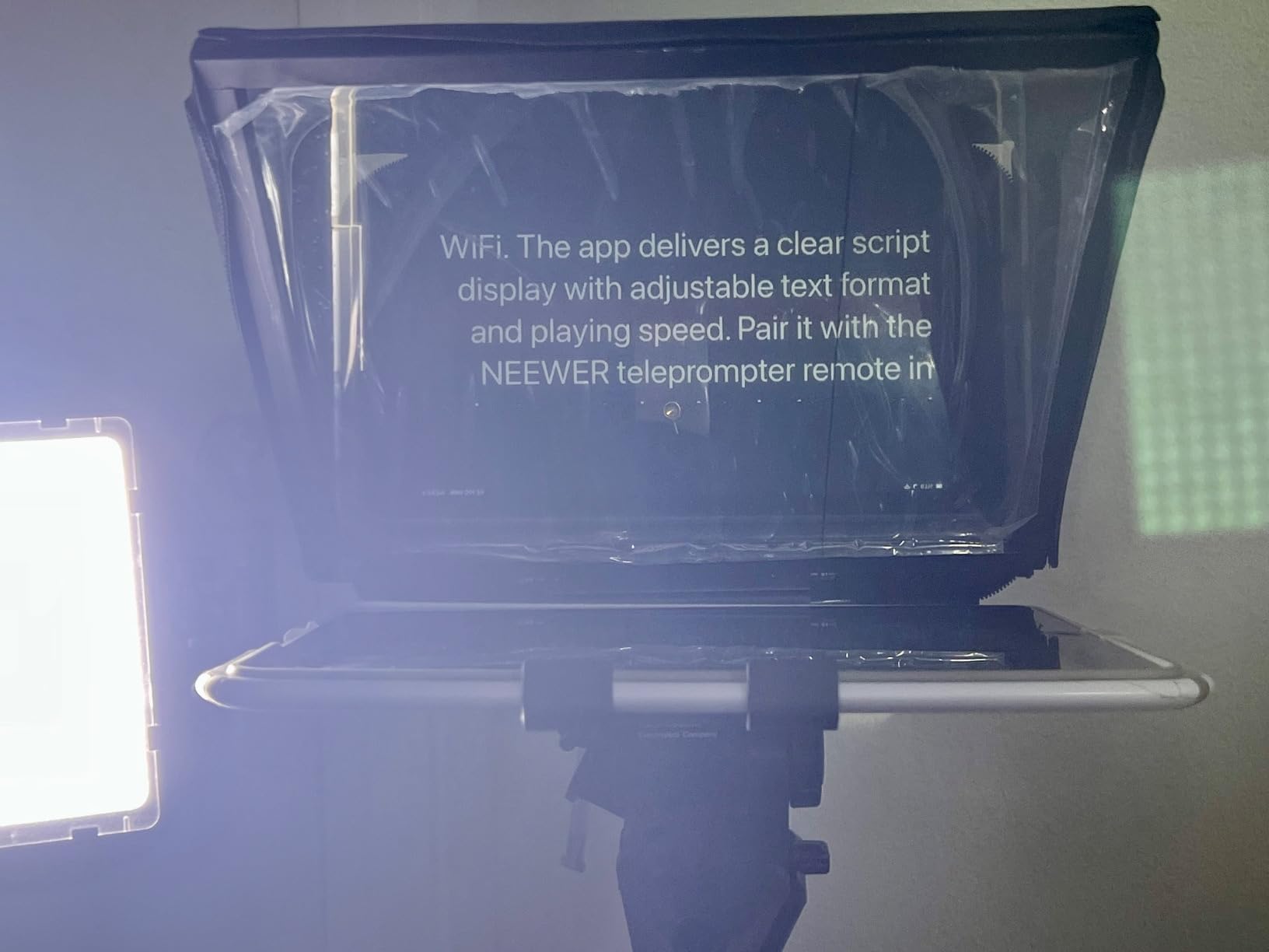 NEEWER X12 14 Inch Aluminum Alloy Teleprompter for iPad Tablet Phone Camera customer photo 1
