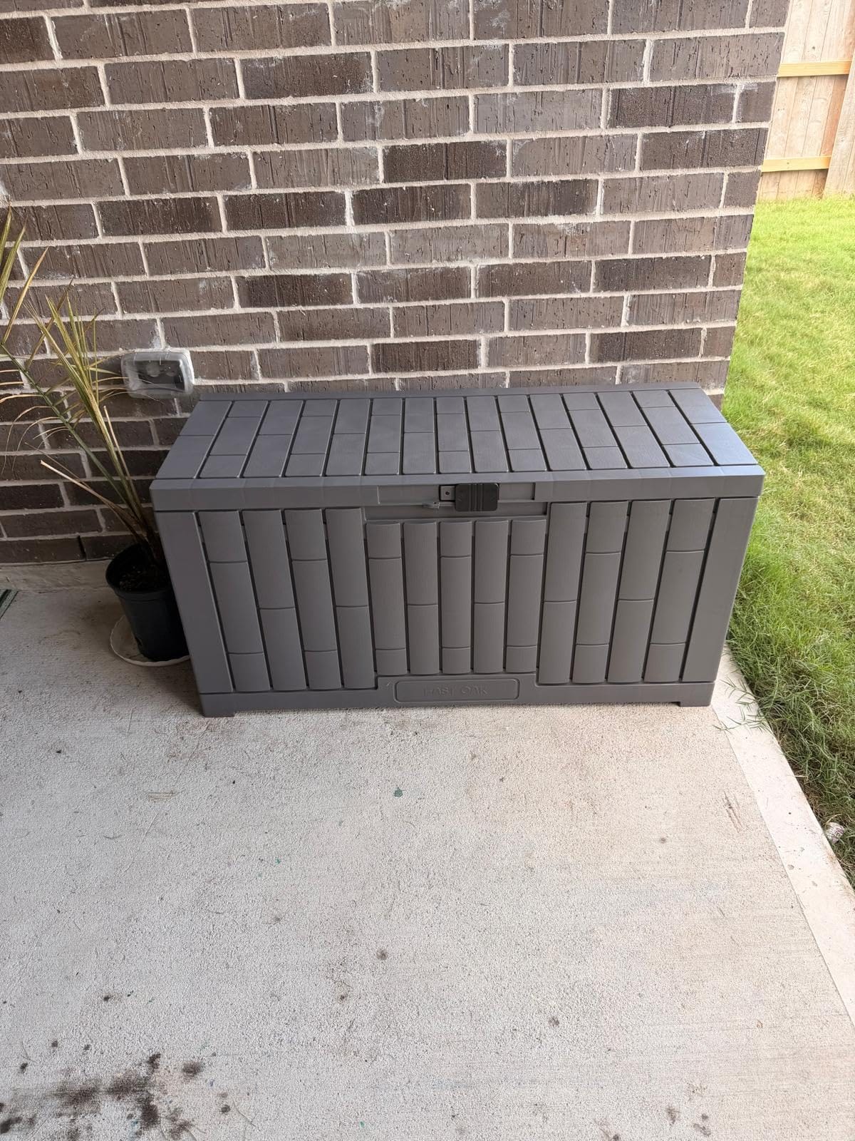 EAST OAK Outdoor Storage Box, 60 Gallon Deck Box Indoor and Outdoor Use, Waterproof Resin Storage Bin for Patio Cushions, Gardening Tools, Lockable, UV Resistant, Grey customer photo 2