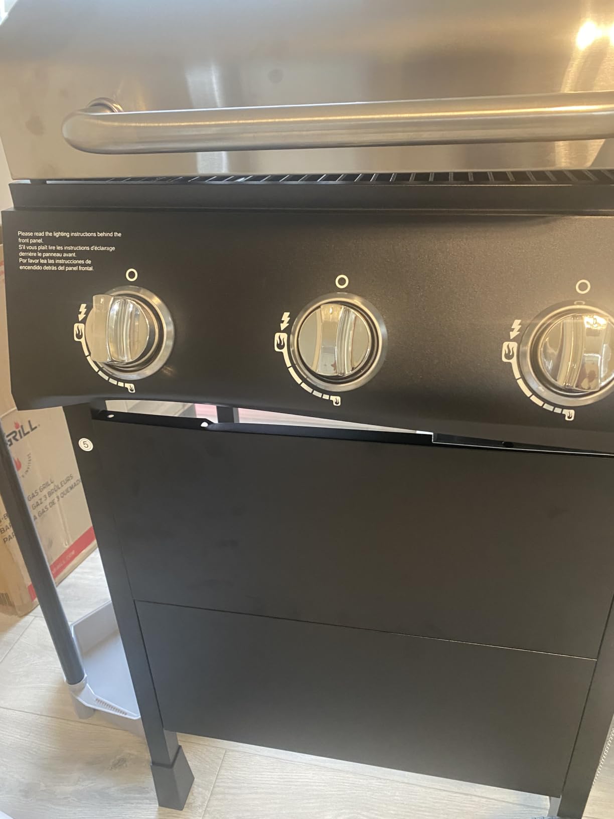 Nexgrill Propane 3 Burner Gas Grill, Side Tables with Stainless Steel Lid customer photo 2
