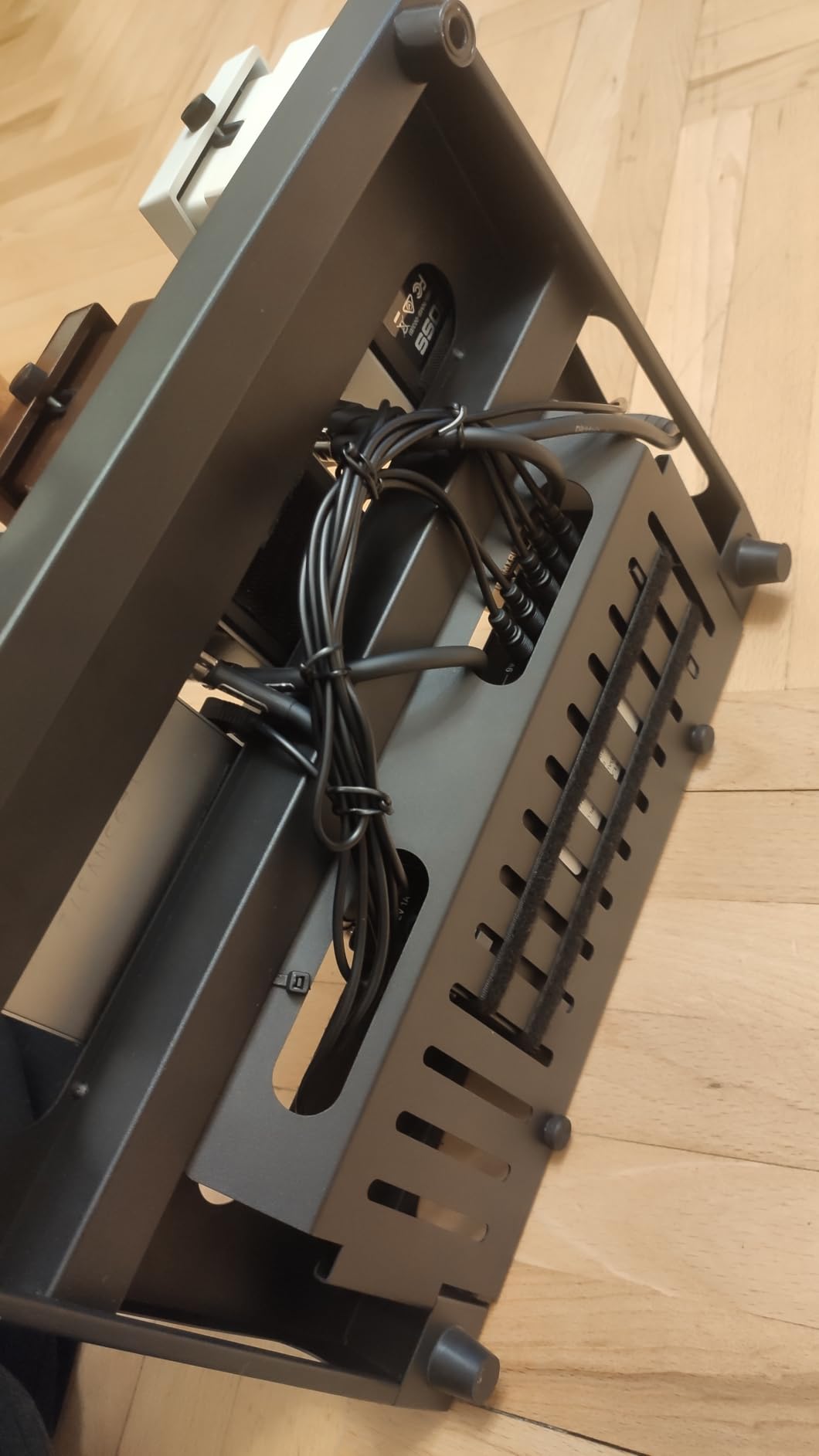 GOKKO Guitar Pedal Board with Power Supply Bracket 22