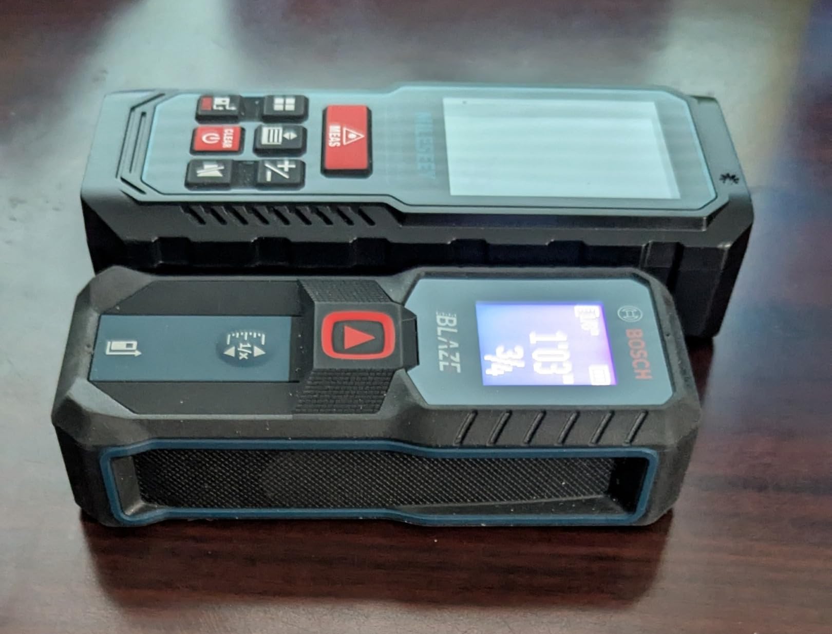 BOSCH GLM100-23 100 Ft Blaze Laser Distance Measure, with 2 AA Batteries customer photo 2