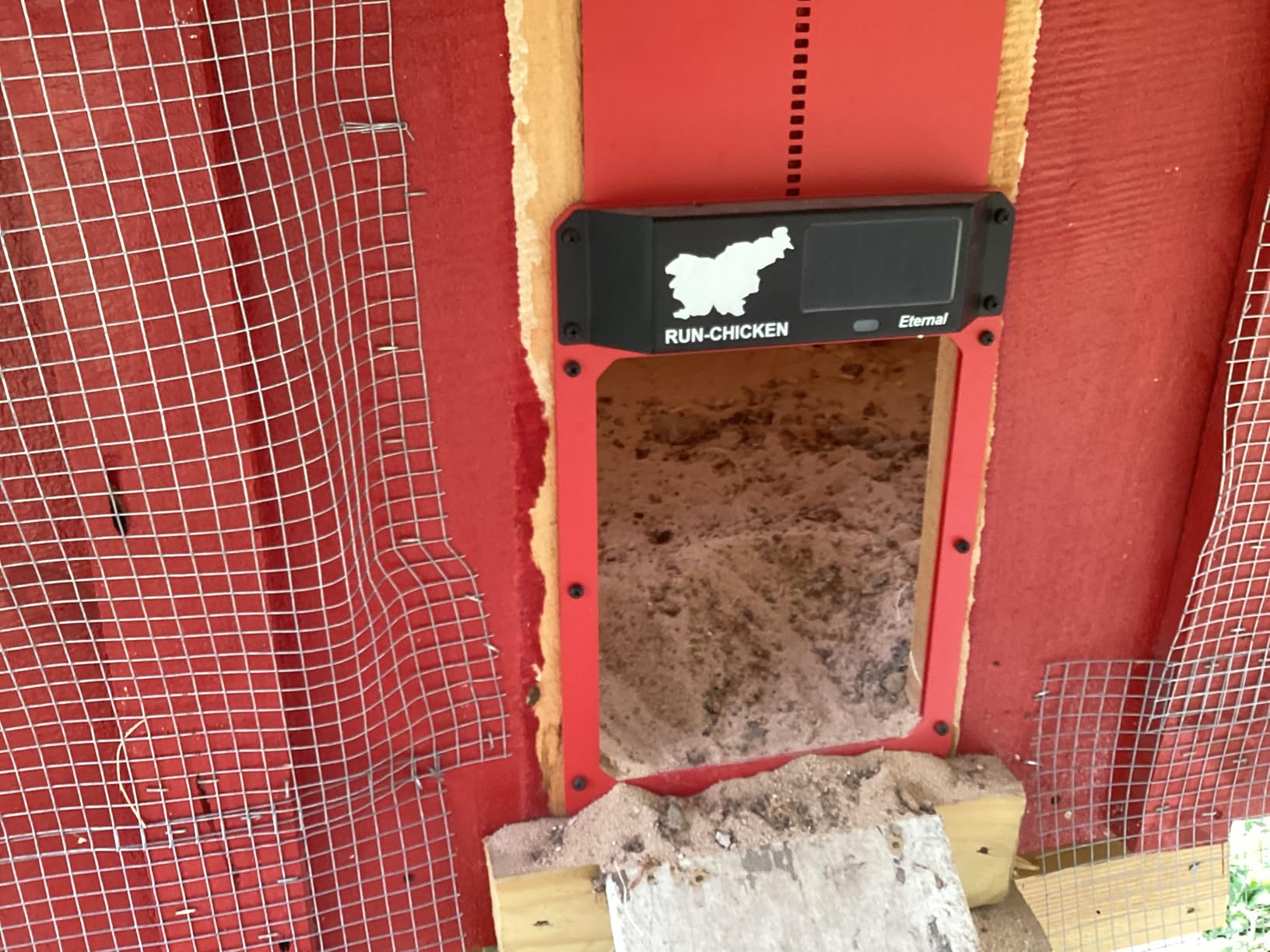 RUN-CHICKEN Door Eternal – Solar Automatic Chicken Coop Door with Built-in Solar Power & Battery Backup, Smart App & Timer Control, Weatherproof Aluminum, Predator-Proof, Easy to Install (Red) customer photo 1