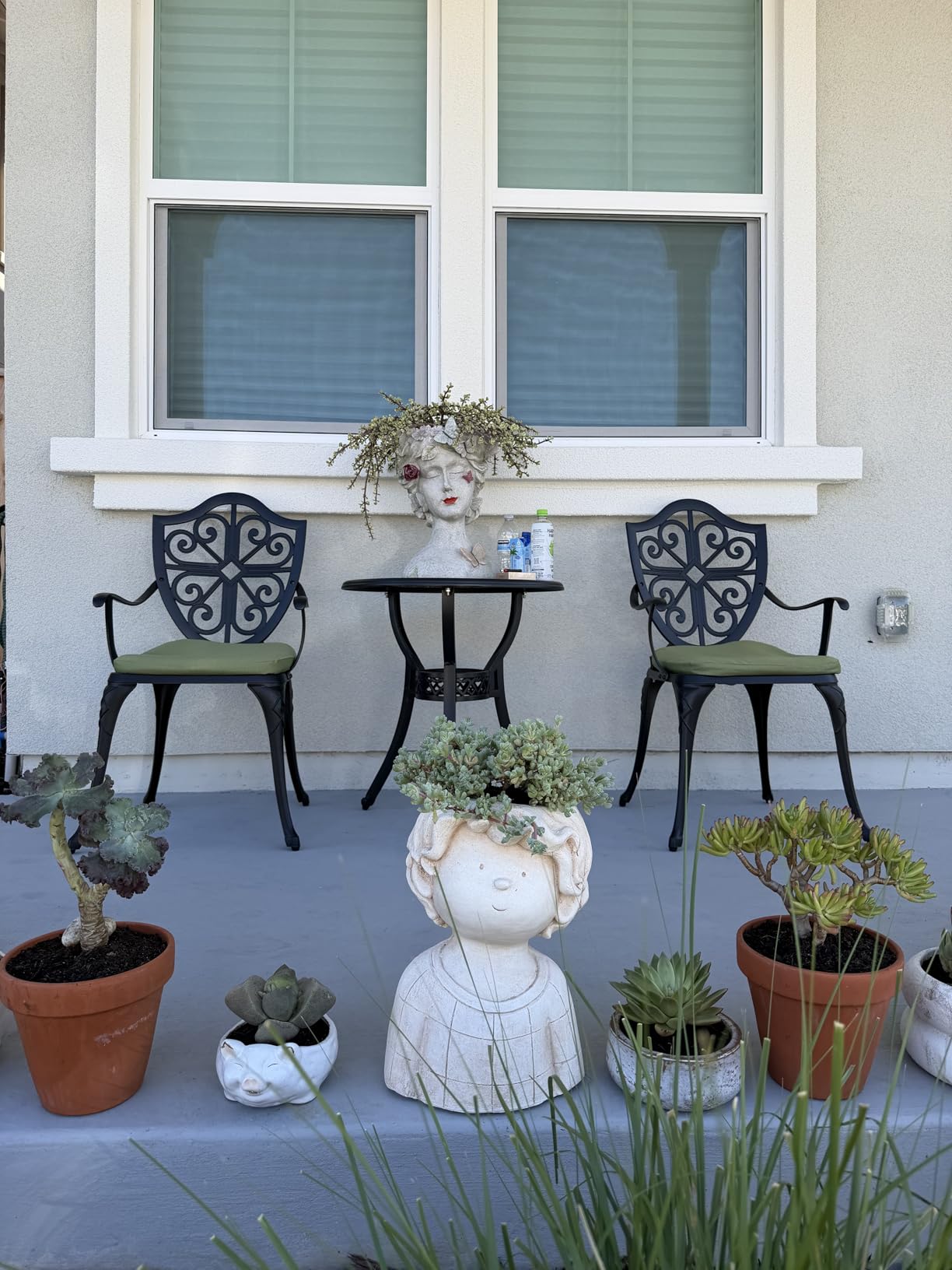 NUU GARDEN Outdoor 3-Piece Bistro Set with Cushions, Round 24 Inch Cast Aluminum Bistro Table with 2.17