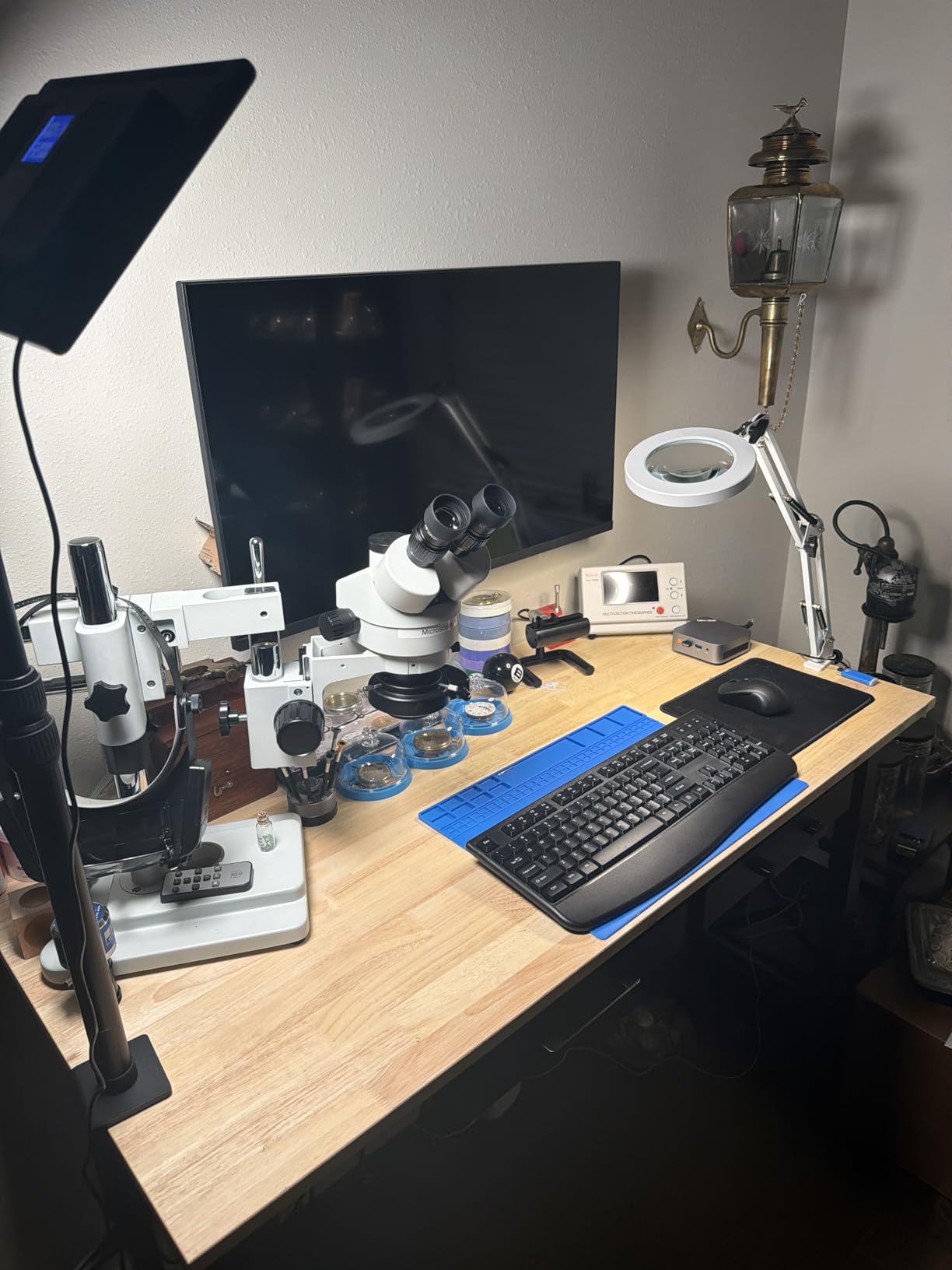 Professional Trinocular Stereo Zoom Microscope, 3.5X-90X Magnification,WF10X Eyepieces, 0.7X-4.5X Zoom，0.5X & 2.0X Auxiliary Lens, Double-Arm Boom Stand, 56S LED Ring Light,Two adapters customer photo 2