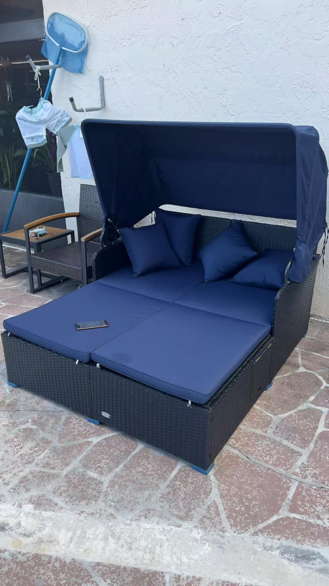 ORALNER Outdoor Daybed, 2-Person Wicker Patio Sofa with Retractable Canopy, Cushions & Pillows, 2 Side Trays, PE Rattan Sunbed Double Lounger for Deck Poolside Garden Balcony (Navy) customer photo 1