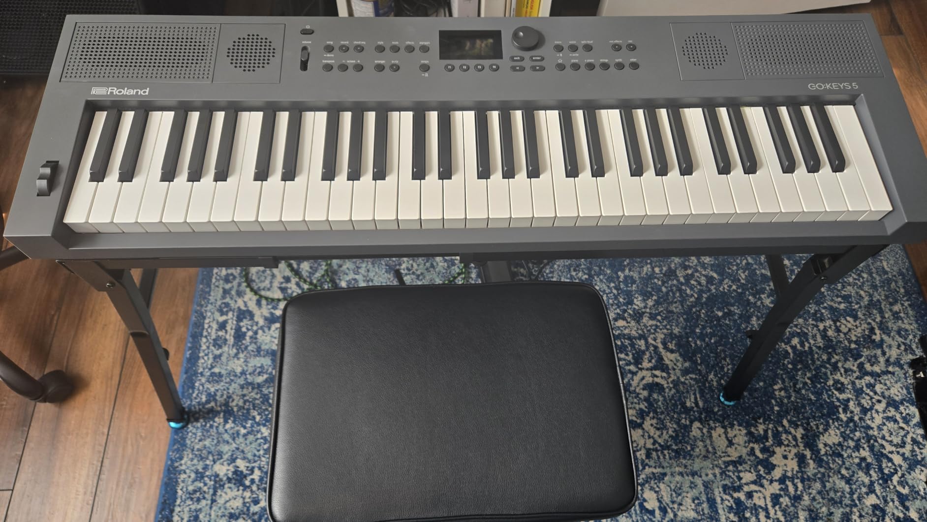 Roland GO:KEYS 5 Music Creation Keyboard, 61-Note, White customer photo 2