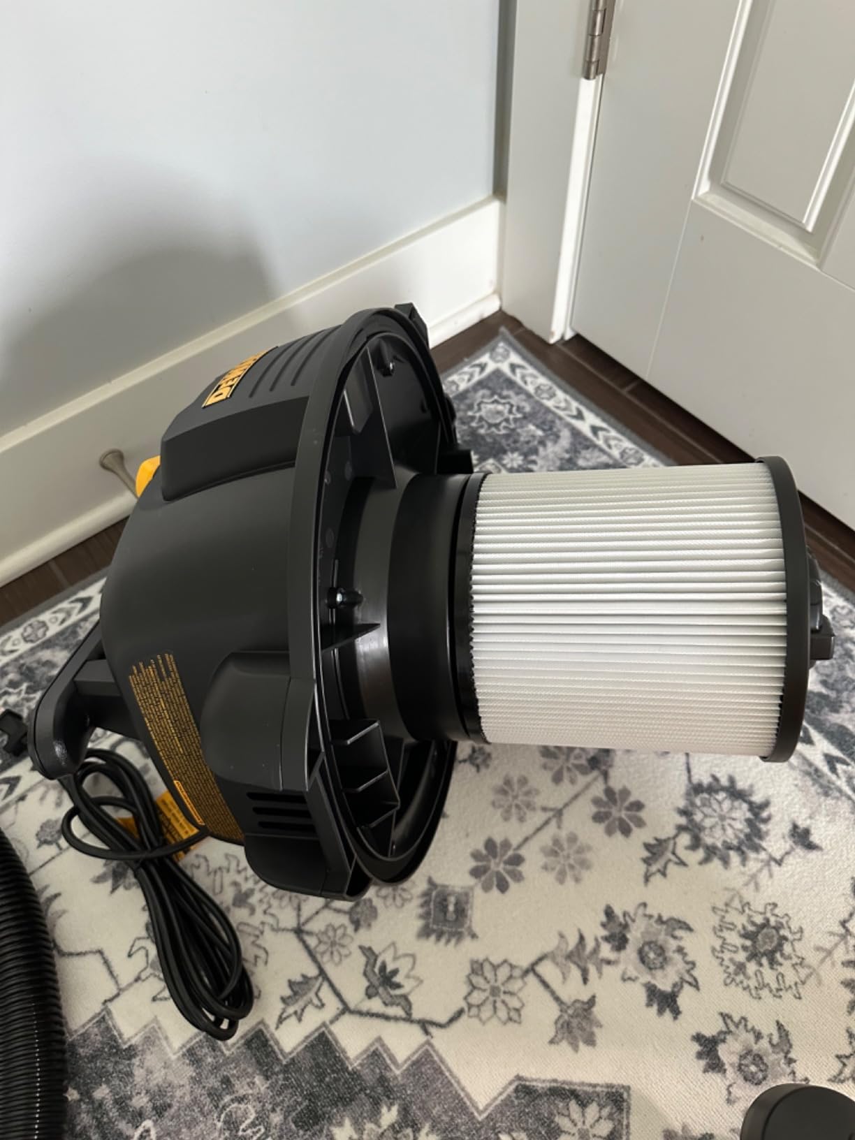 DEWALT STEALTHSONIC Wet Dry Shop Vac 6 Gallon 5 HP, DXV06P-QT customer photo 1