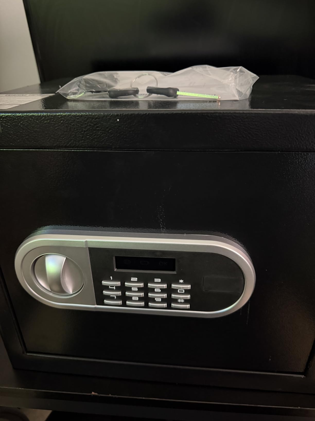 2.0 CuFt Fireproof Home Security Safe, USB-C Emergency Access for Documents customer photo 2