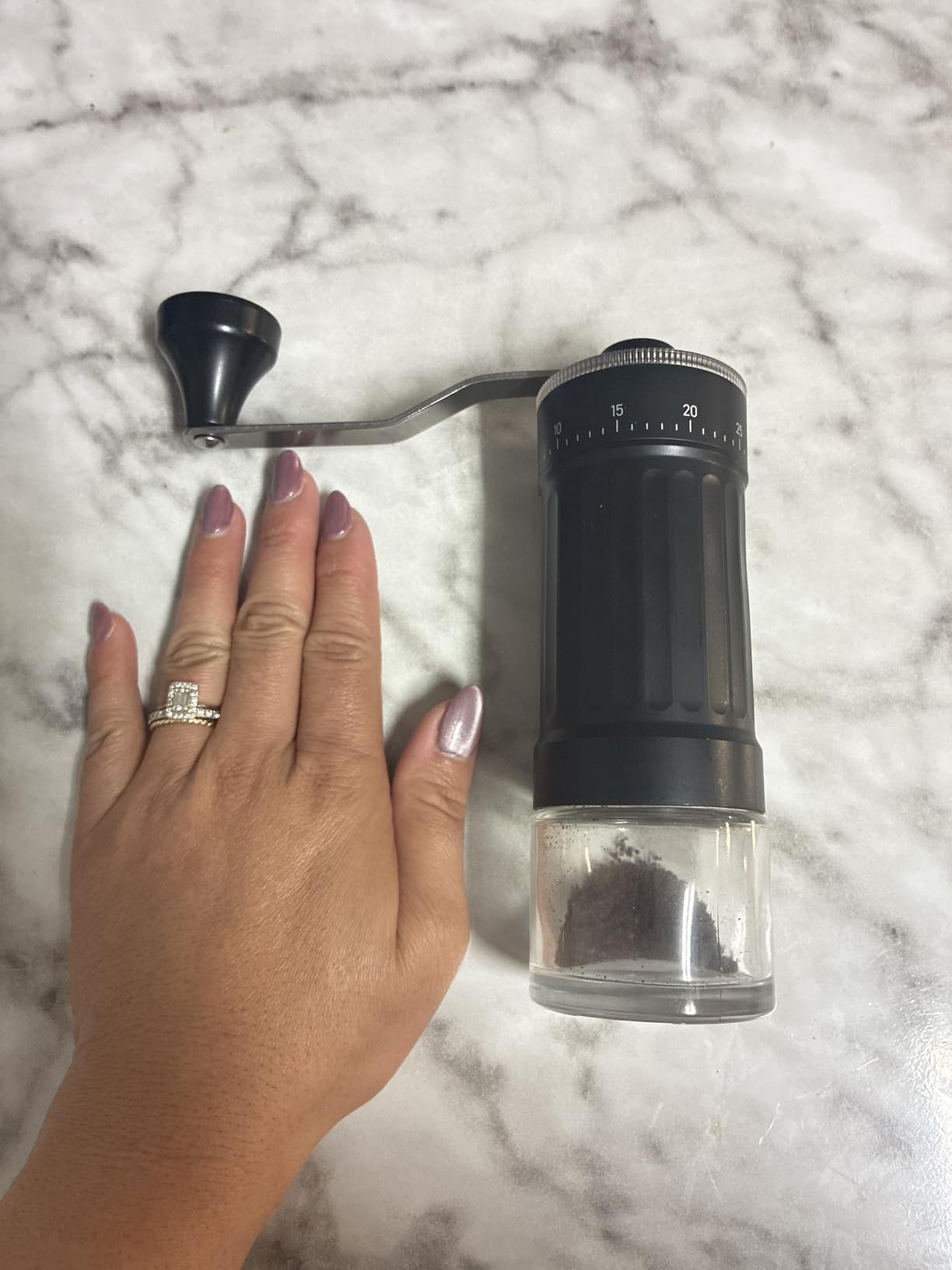 CEVING Mini Manual Coffee Grinder With 40 Adjustable Settings, Black customer photo 2