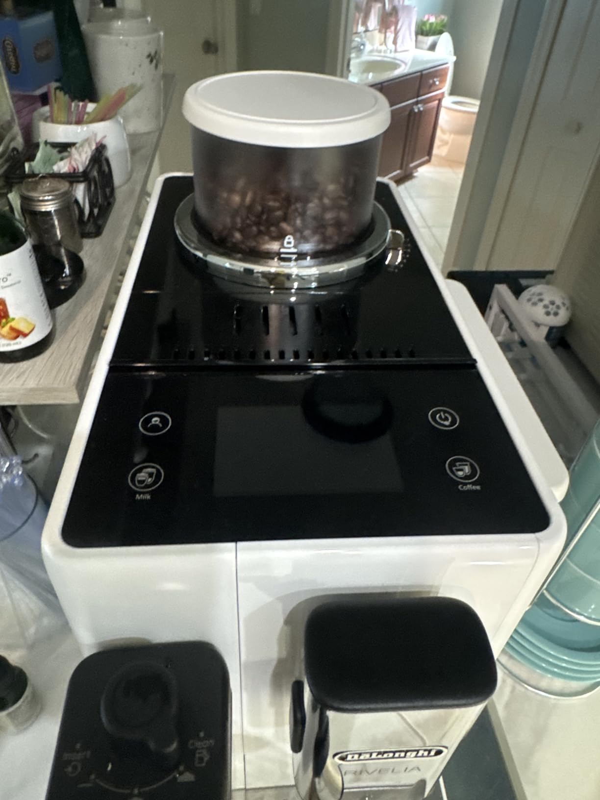 De'Longhi Rivelia Automatic Espresso Machine, Milk Frother, White customer photo 1
