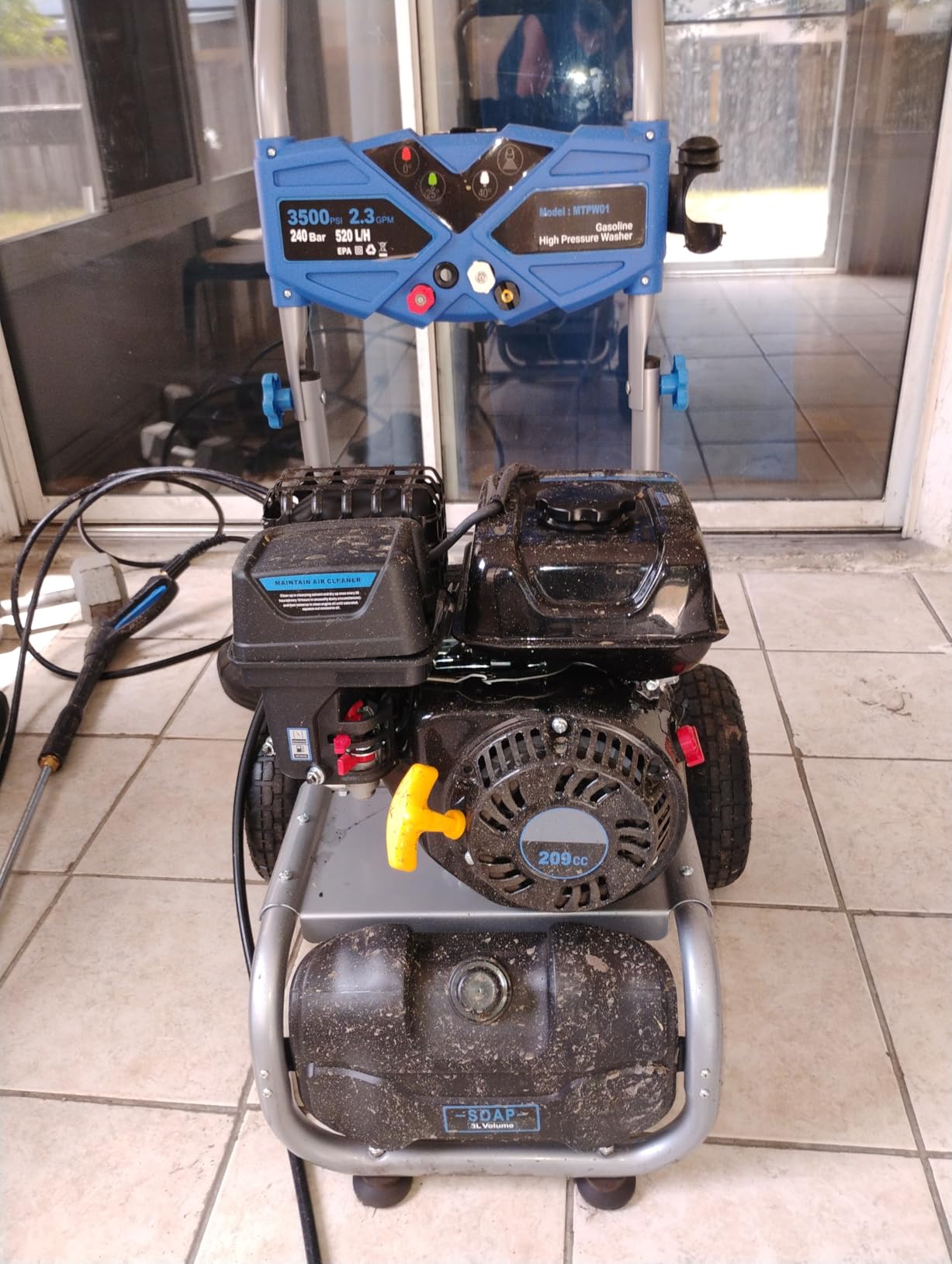 Gas Powered Pressure Washer 3500 PSI - 2.3 GPM Heavy Duty High Power Washer,209CC 7HP Engine with 25Ft Pressure Hose, Axial Aluminum Pump, Soap Tank, 4 Quick Connect Nozzle (Blue) customer photo 2