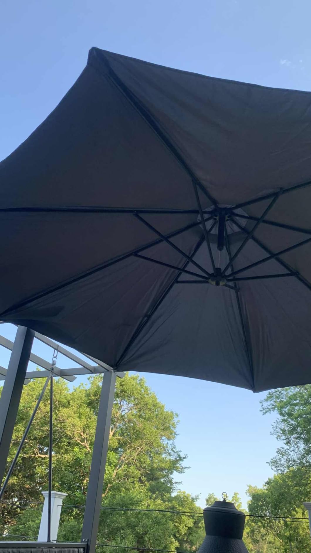 Tangkula 10ft Patio Umbrella with Base Included, Offset Cantilever Outdoor Umbrella with 360 Degree Rotation, Crank Handle, Sun-Protective Canopy for Pool Deck Garden Backyard (Beige) customer photo 1
