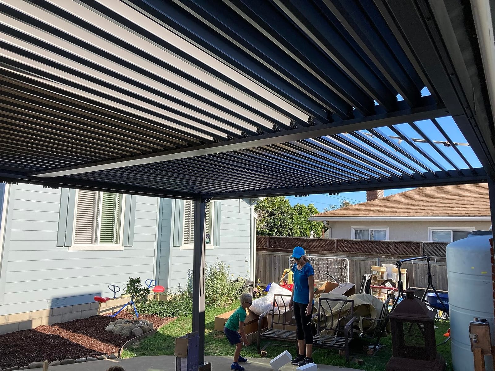 Domi 10x12 Aluminum Outdoor Louvered Pergola with Curtains and Netting customer photo 1