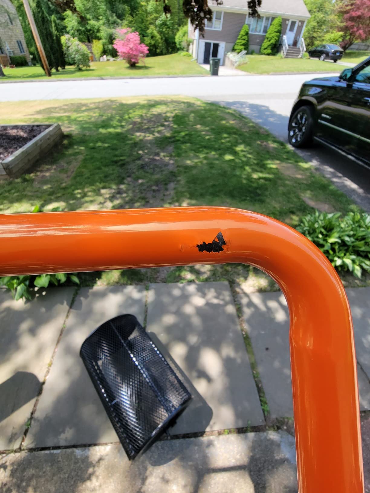 VEVOR Tow Behind Broadcast Spreader, 130LBS Capacity, Tow/Push Garden Spreader with 13 in Tires, 30 Adjustable Setting & 9.8 ft Spreading Width, Lawn Spreaders for Seed, Fertilizer, Salt, Ice Melt customer photo 1