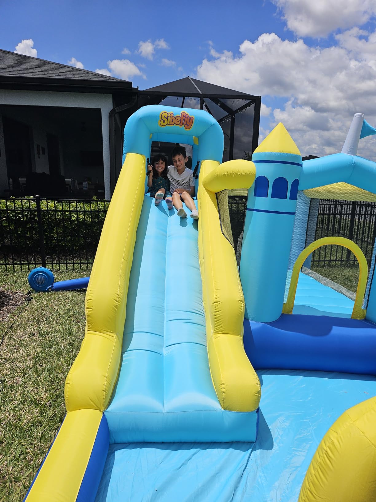 Bounce House, 8-in-1 Gameplay Mode Inflatable Bounce House for Kids customer photo 1