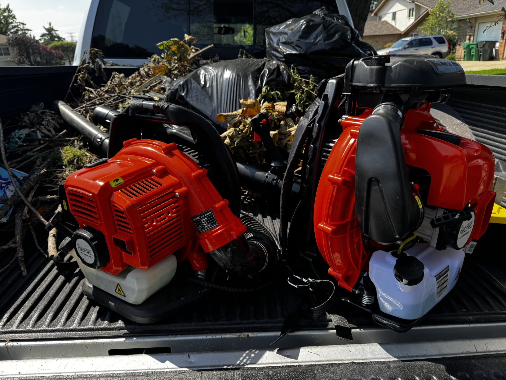 75.6CC Gas Backpack Leaf Blower 847CFM 236MPH 2-Cycle Powerful Blowers with Low Vibration Ergonomic Harness System for Garden Yard Lawn Snow Clearing customer photo 1