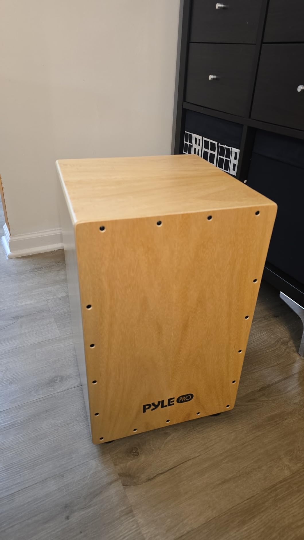 Pyle Stringed Jam Wooden Cajon, Handcraft Compact And Lightweight Percussion Box With Internal Guitar Strings, Rubber Capped Feet, Suitable For All Ages customer photo 1